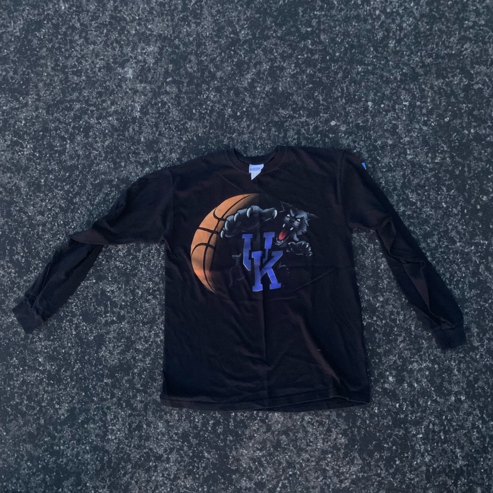 Vintage Kentucky wildcat basketball shirt
